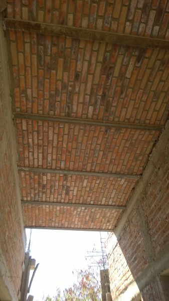 Pretty boveda ceilings in the hallway.