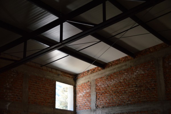 Yup. That's the new roof.